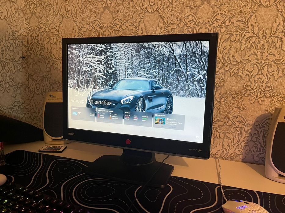 Продам монитор BENQ E900W