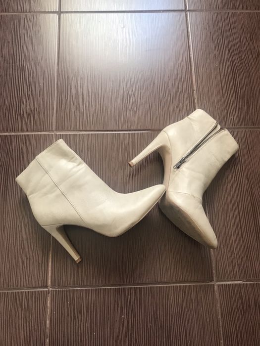 Botine H&M crem/ gri ca Noi