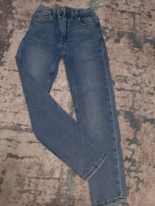 Дънки и панталони за момчета