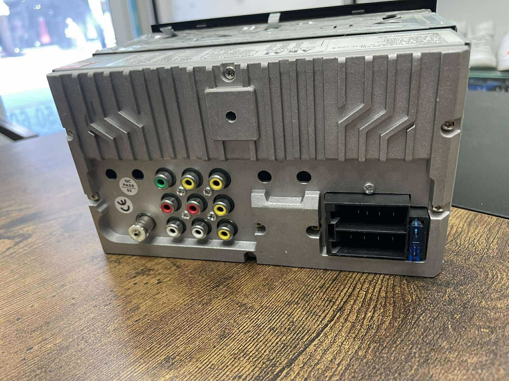 Мултимедия за автомобил Akai CA-2DIN7135S