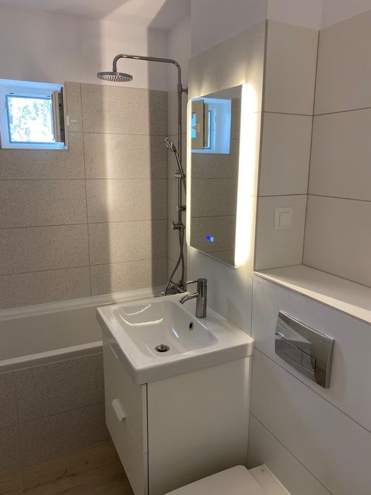 Construcții interioare-exterioare