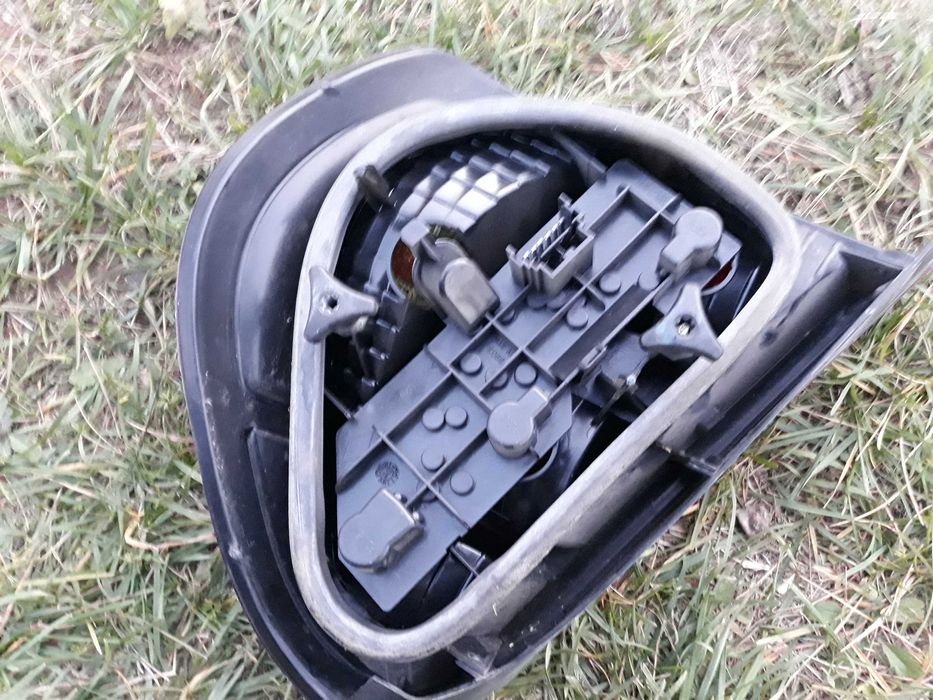 stop stanga clio symbol