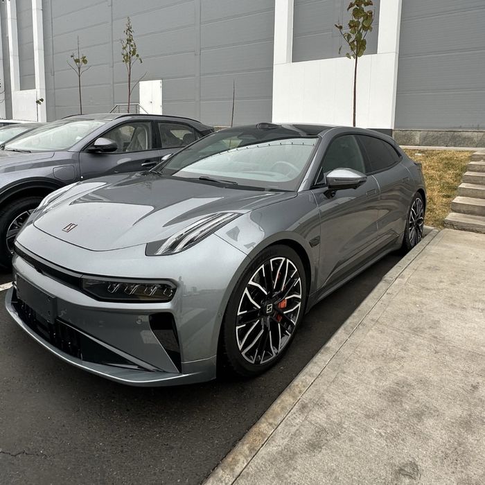 Zeekr 001 you 2025 йил