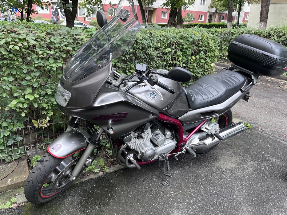 Yamaha Diversion 900 (xj900s)