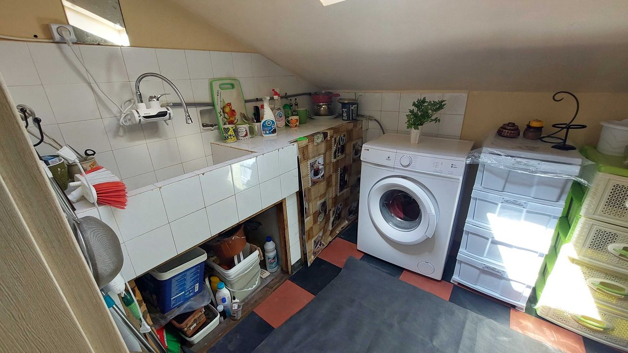 Продава се Етаж от къща в Габрово, Център - 98 кв.м за 521 €/кв.м - Снимка #5