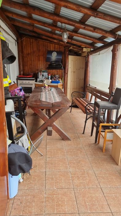 Masă și bănci pentru terasă sau foișor