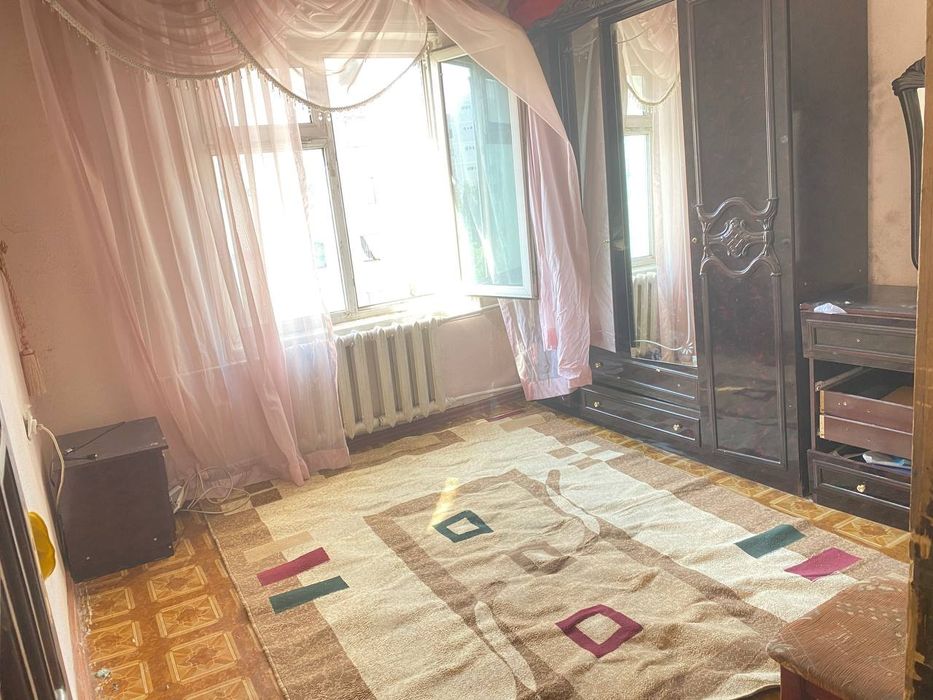 Dom sotiladi 5 xonali.