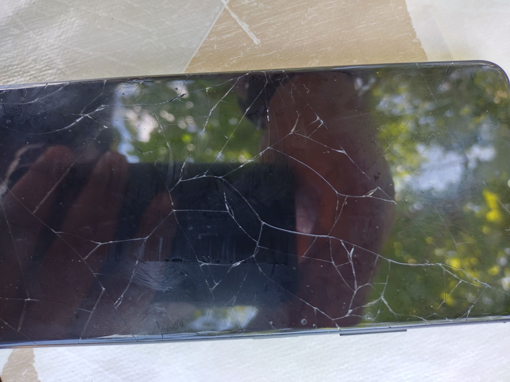 Телефон и оригинален часовник само бартер за iphone  или samsung