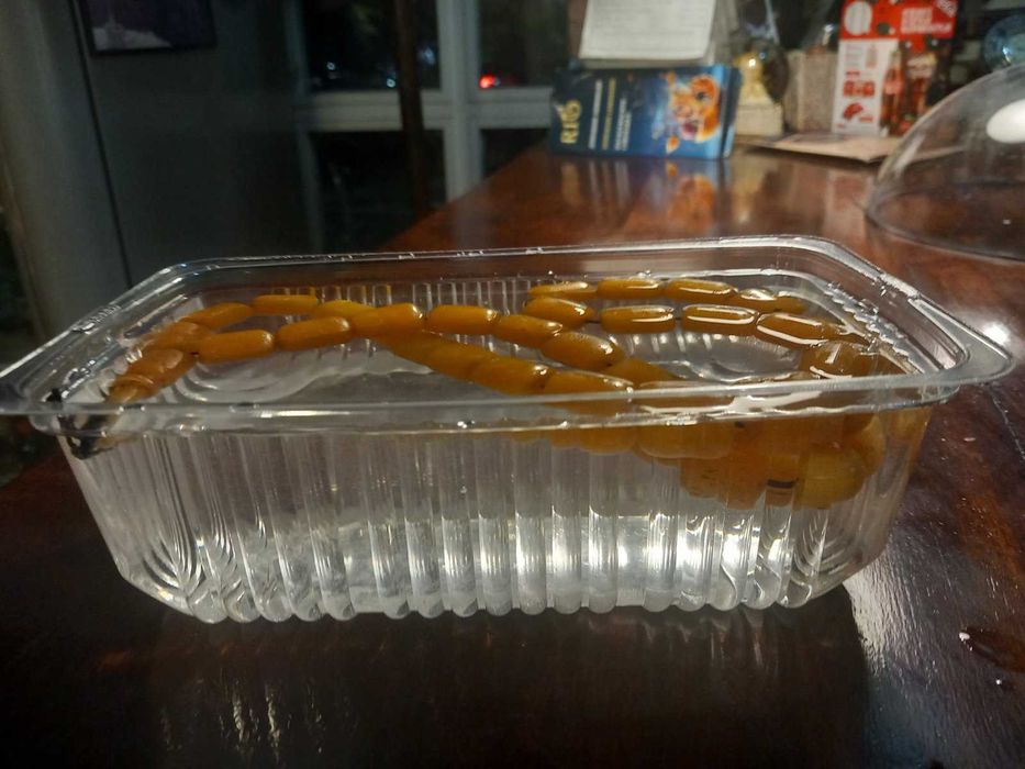 Оригинална, изключително стара кехлибарена броеница, над 120 години