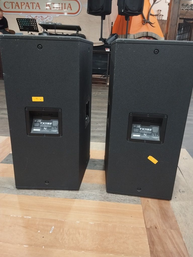 ПРОДАВАМ: ELECTRO-VOICE TX1152 – професионални пасивни тонколони.