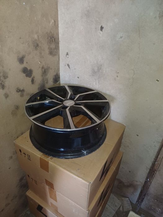 Продам диски новый 4 в комплекте