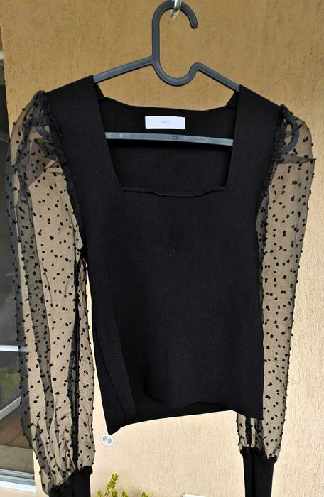 Bluza Mango, mărimea M – cu mâneci volane și efect luxury