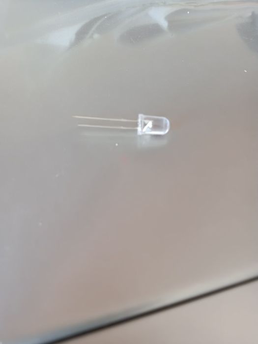 светодиоды на фонарик прозрачные диаметр 0,5.