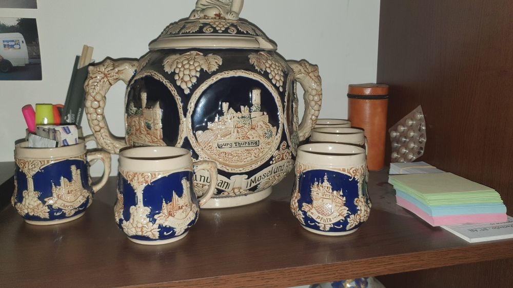 Стар античен супник