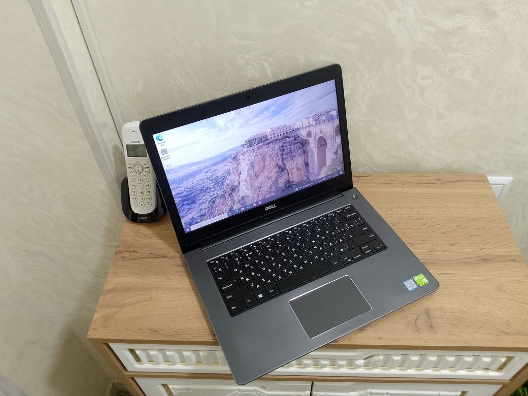 Core i5-6200U/SSD 240 gb/ ОЗУ 8 gb/ VGA: Nvidia Geforce 930M -2 gb/