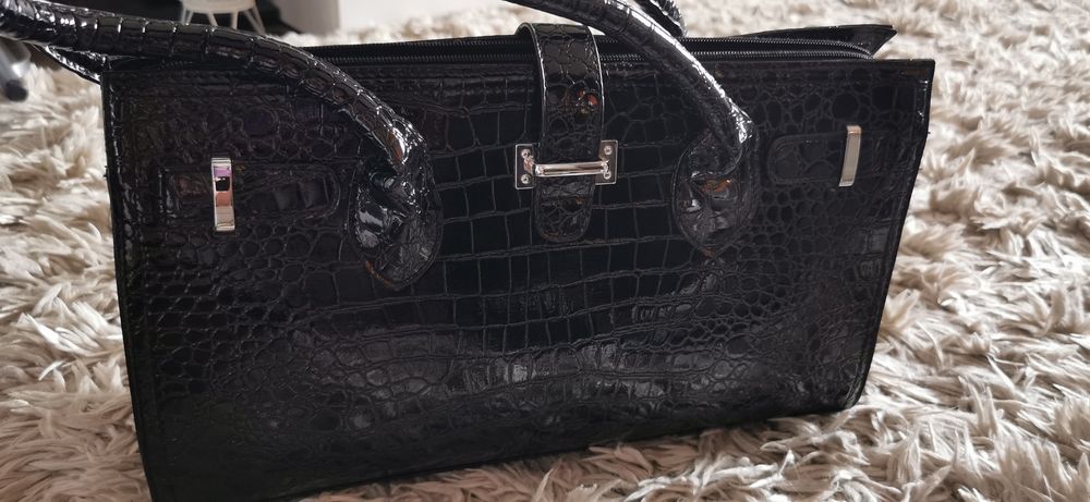 Geantă elegantă damă