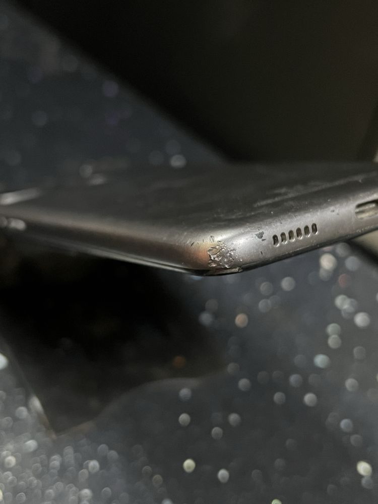 Телефон Motorola e20