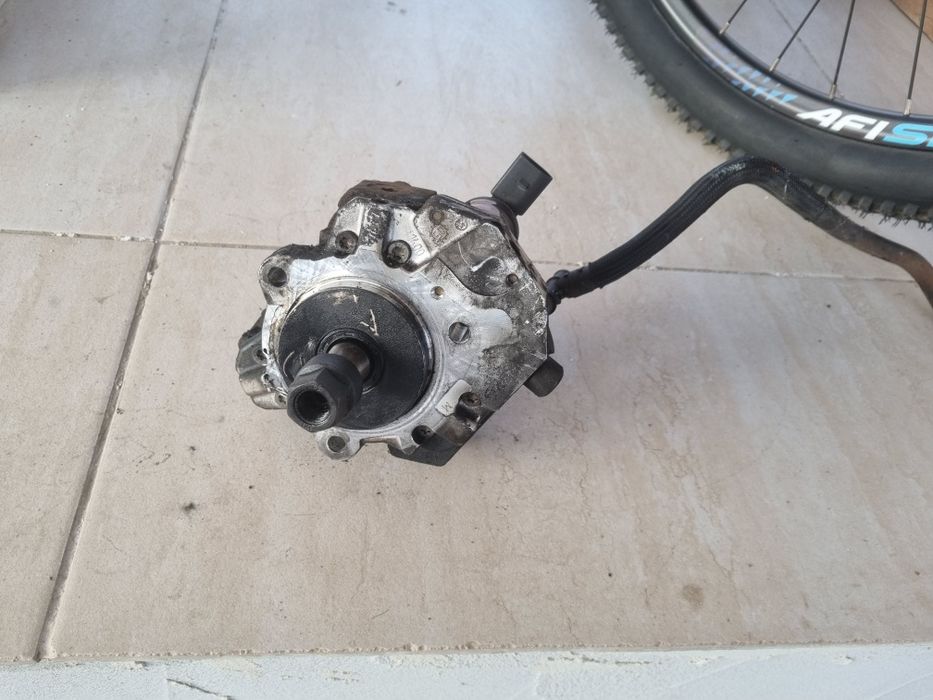 Regulator presiune pompă injecție Bosch  bmw seria 1