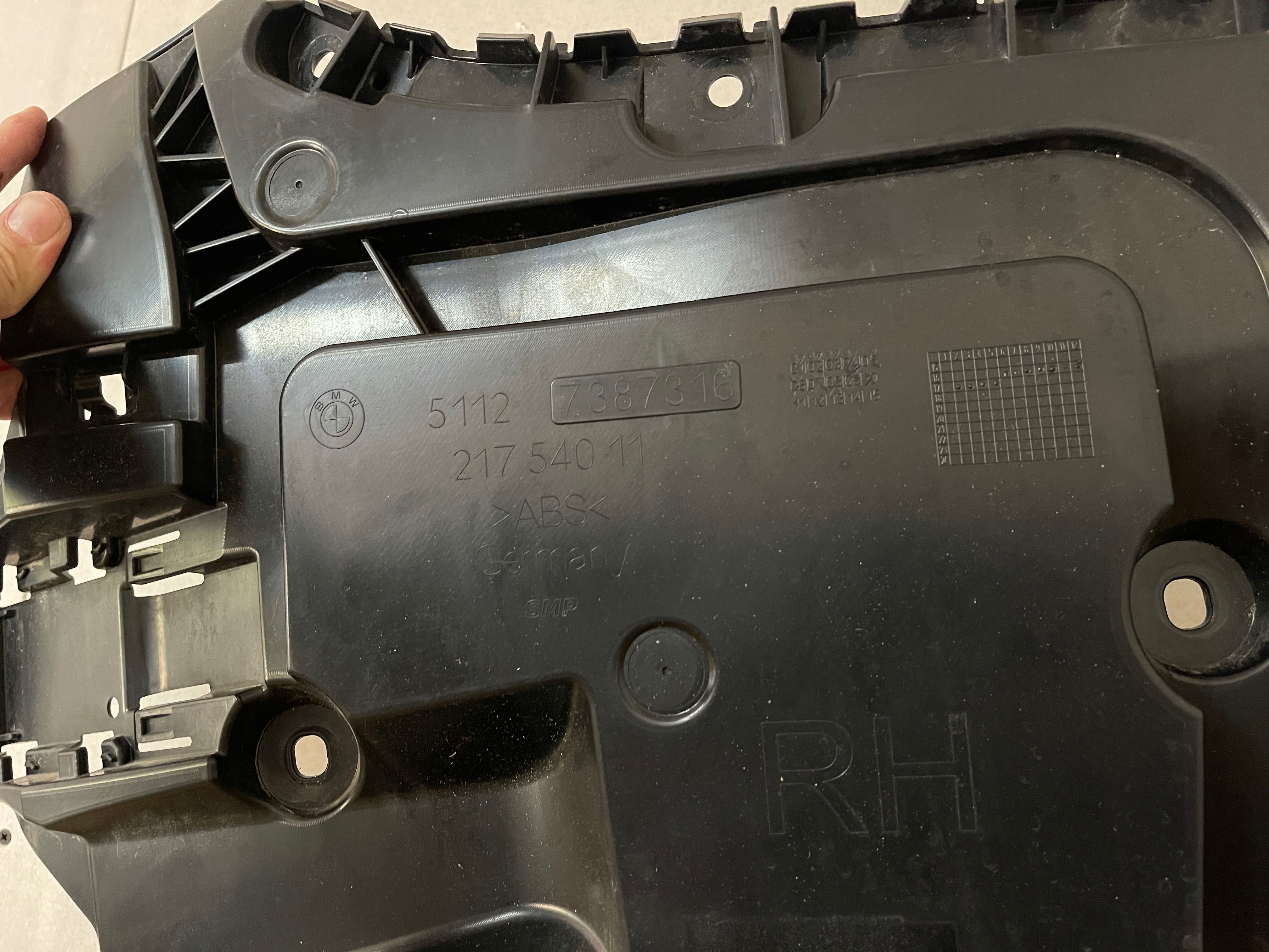 Suport stanga/dreapta bara spate Bmw5 G31Touring OEM 7387315 / 7387315