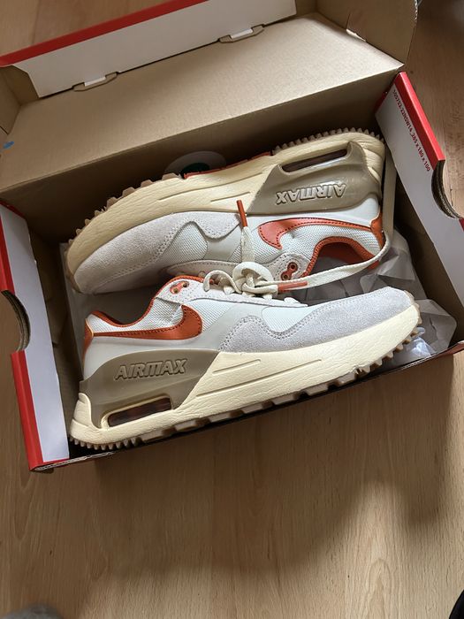 Nike Air Max 90 Futura – ca noi, mărimea 35.5, purtați doar în casă