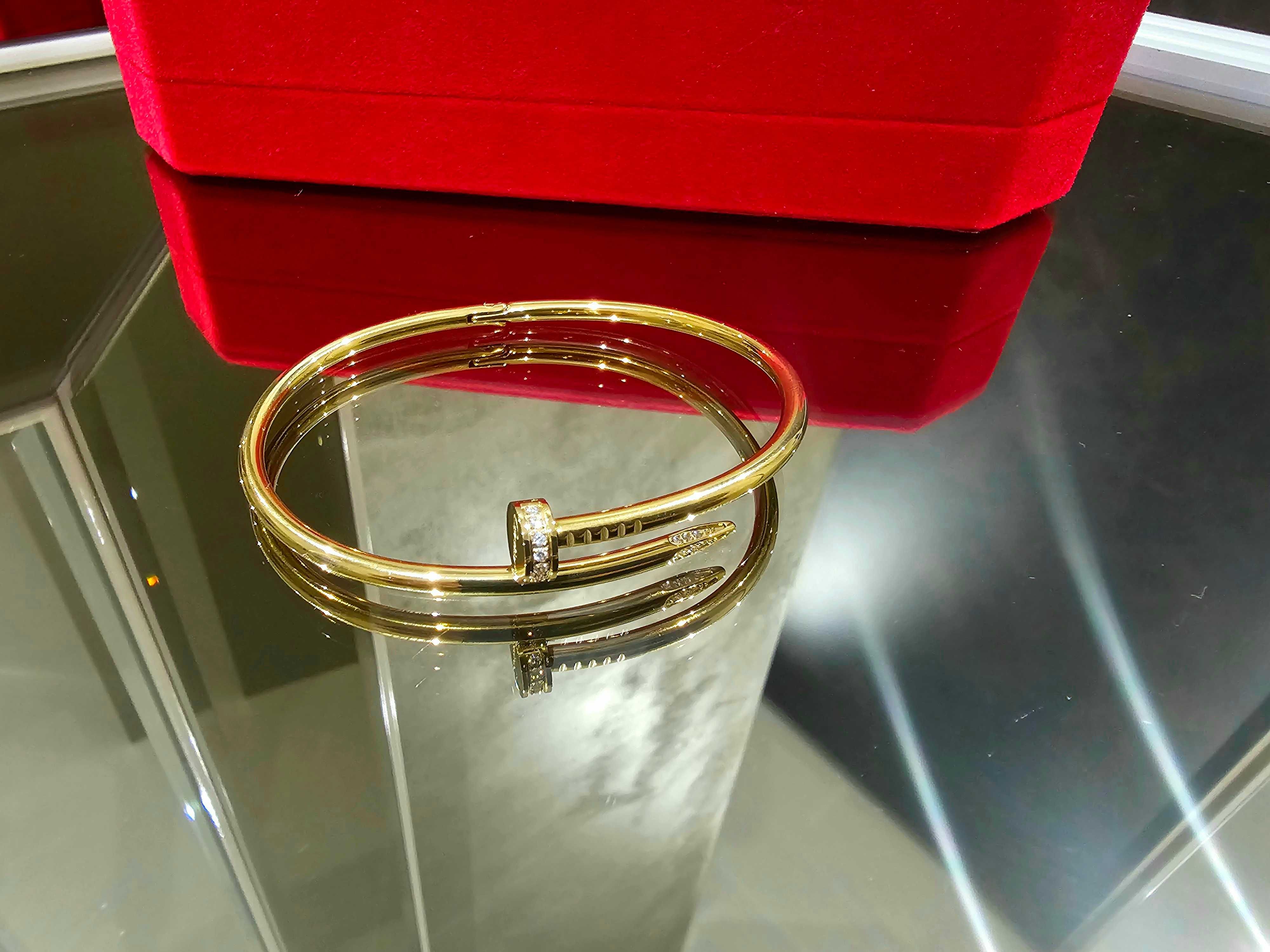 CARTIER Nail Juste un Clou Small Thin Gold Diamonds Гривна Пирон