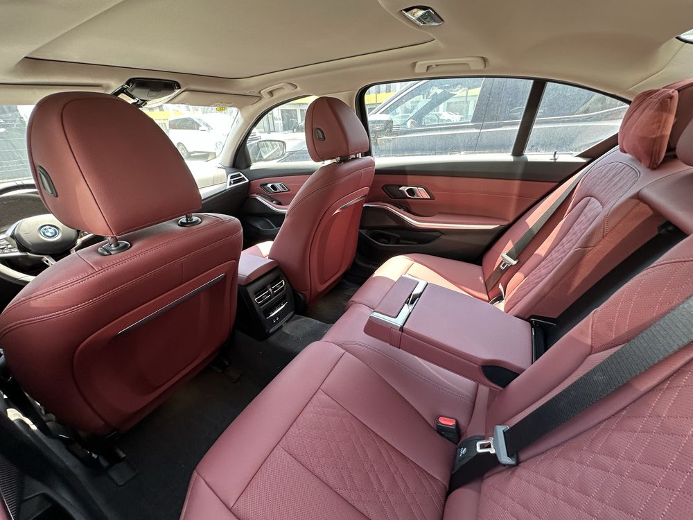 BMW i3 eDrive 35L Full Sotuvda tayyor chegirma narxlarda