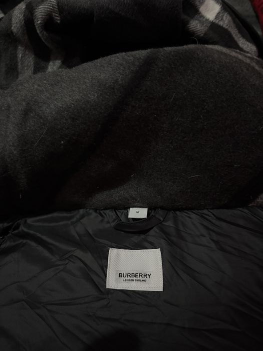 Vand geaca Burberry (Calitate superioara)