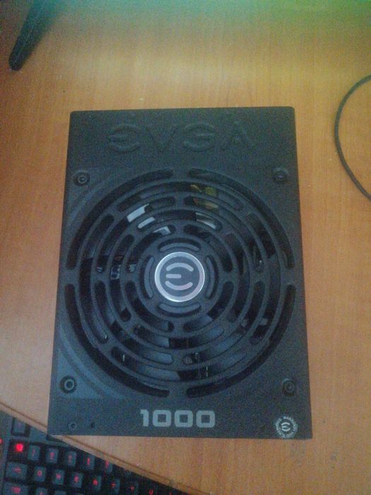 Sursa evga supernova g2 1000w certificat gold + cu cablurile necesare