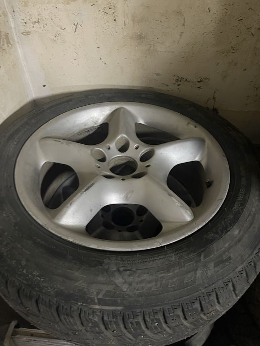 Продам шипы с титанкой 2 шипы хорошые 2 средний