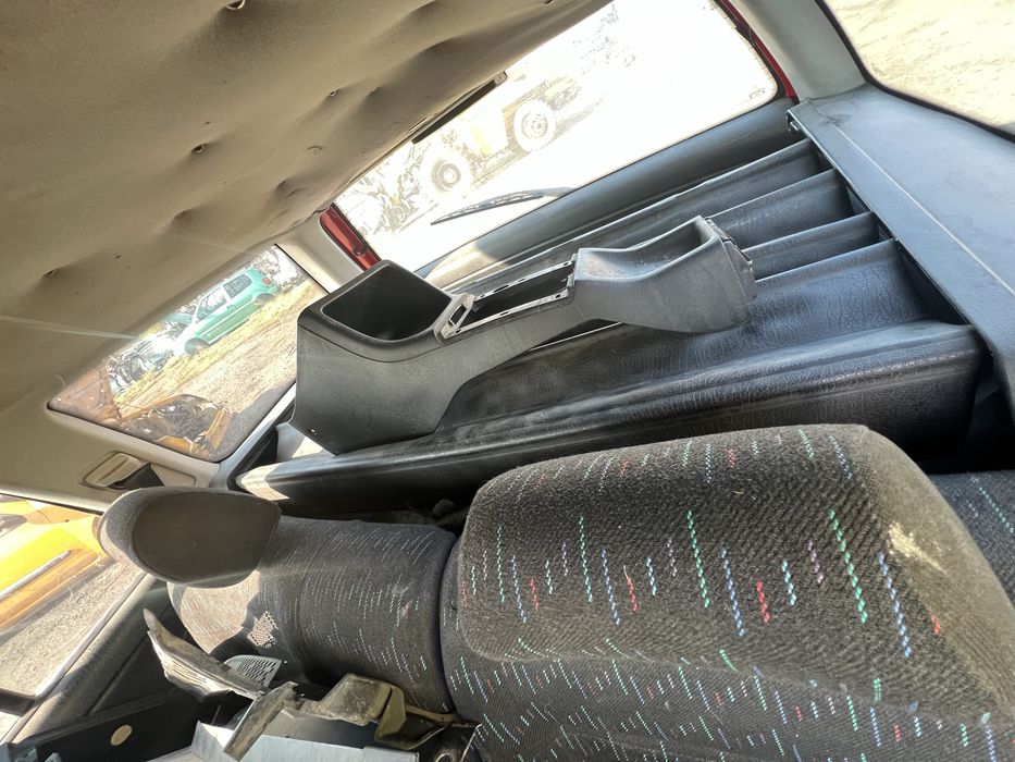 Голф 3 комби (1.6i 74kw 1997г.) на части