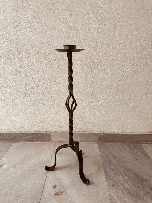 Подов свещник от ковано желязо