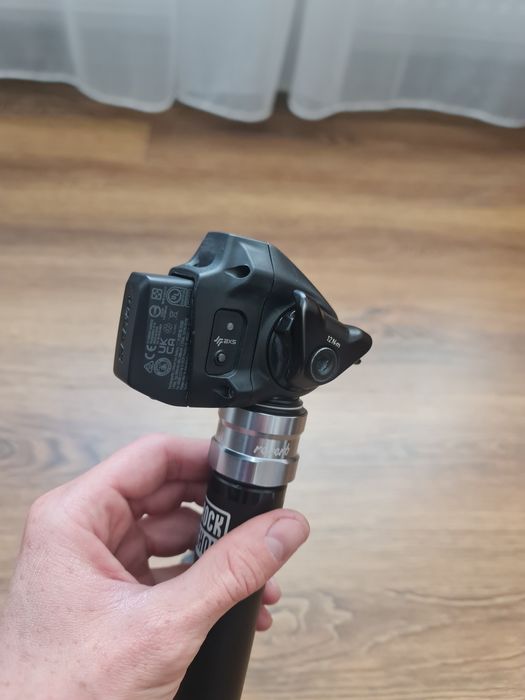 Dropper post RockShox Reverb AXS