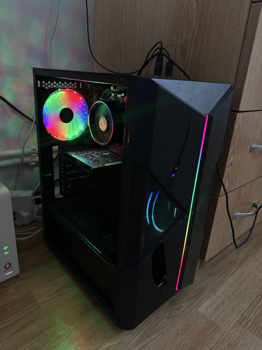 PC gaming complet- setup – Ryzen 3, RX550, 16GB RAM – pret negociabil