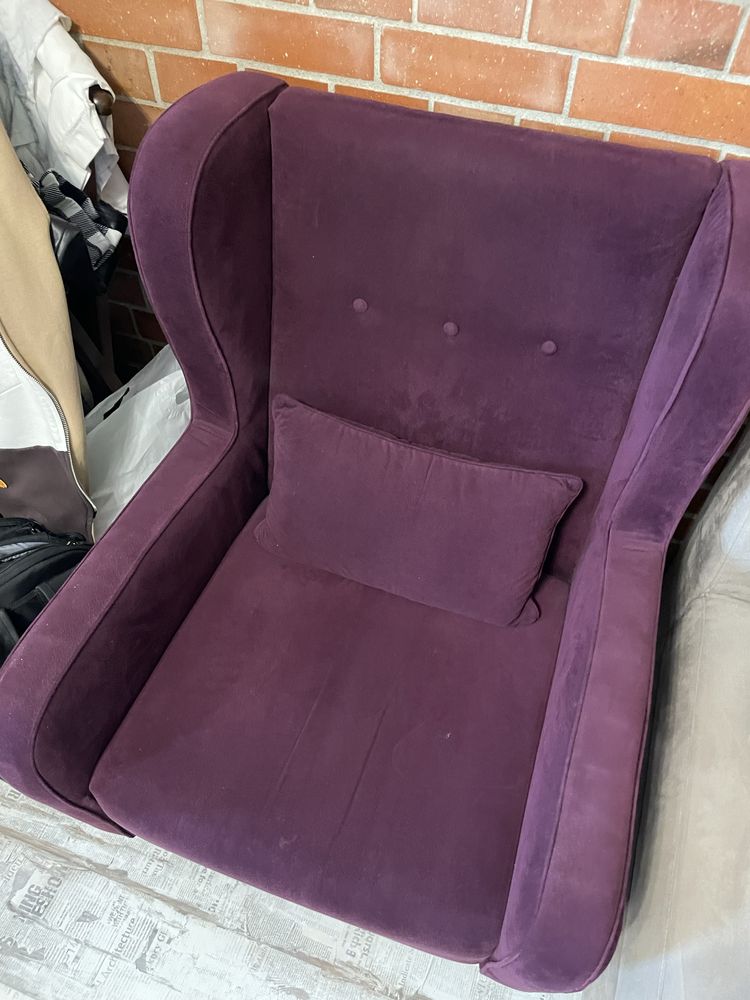 Кресло / фотьойл, лилаво кадифе