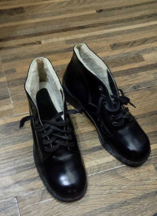 Ботинки мужские (Югославия), черные, утепленные, 42-размер,  б/у