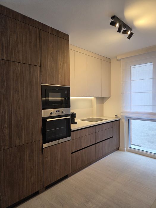 PF inchiriez apartament premium cu 2 camere, central