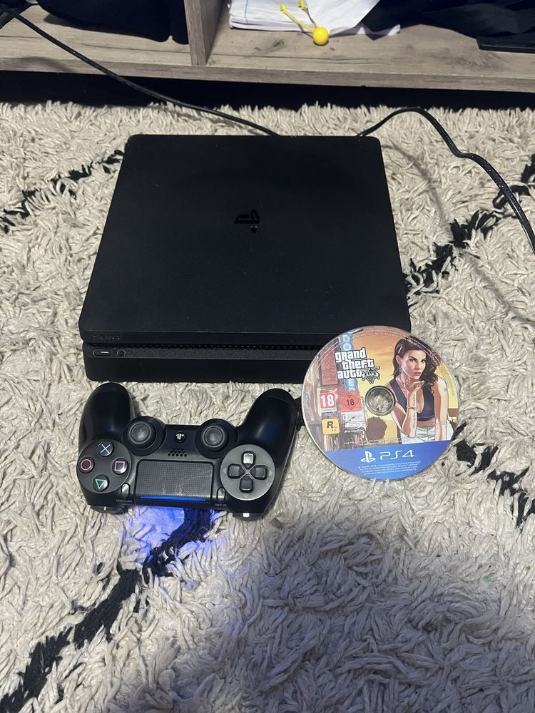 Vand\schimb ps4 slim