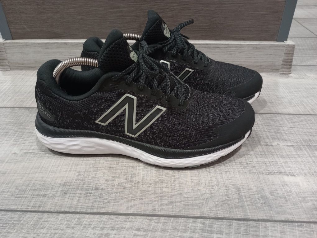 New Balance 680 мъжки маратонки номер 42 стелка 26,5 см