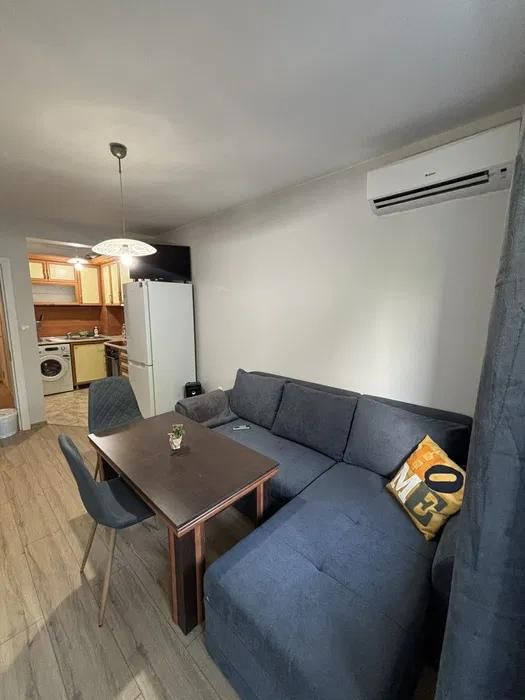 Дава се под наем Тристаен апартамент в Варна, Окръжна болница - 72 кв.м за 675 € - Снимка #1