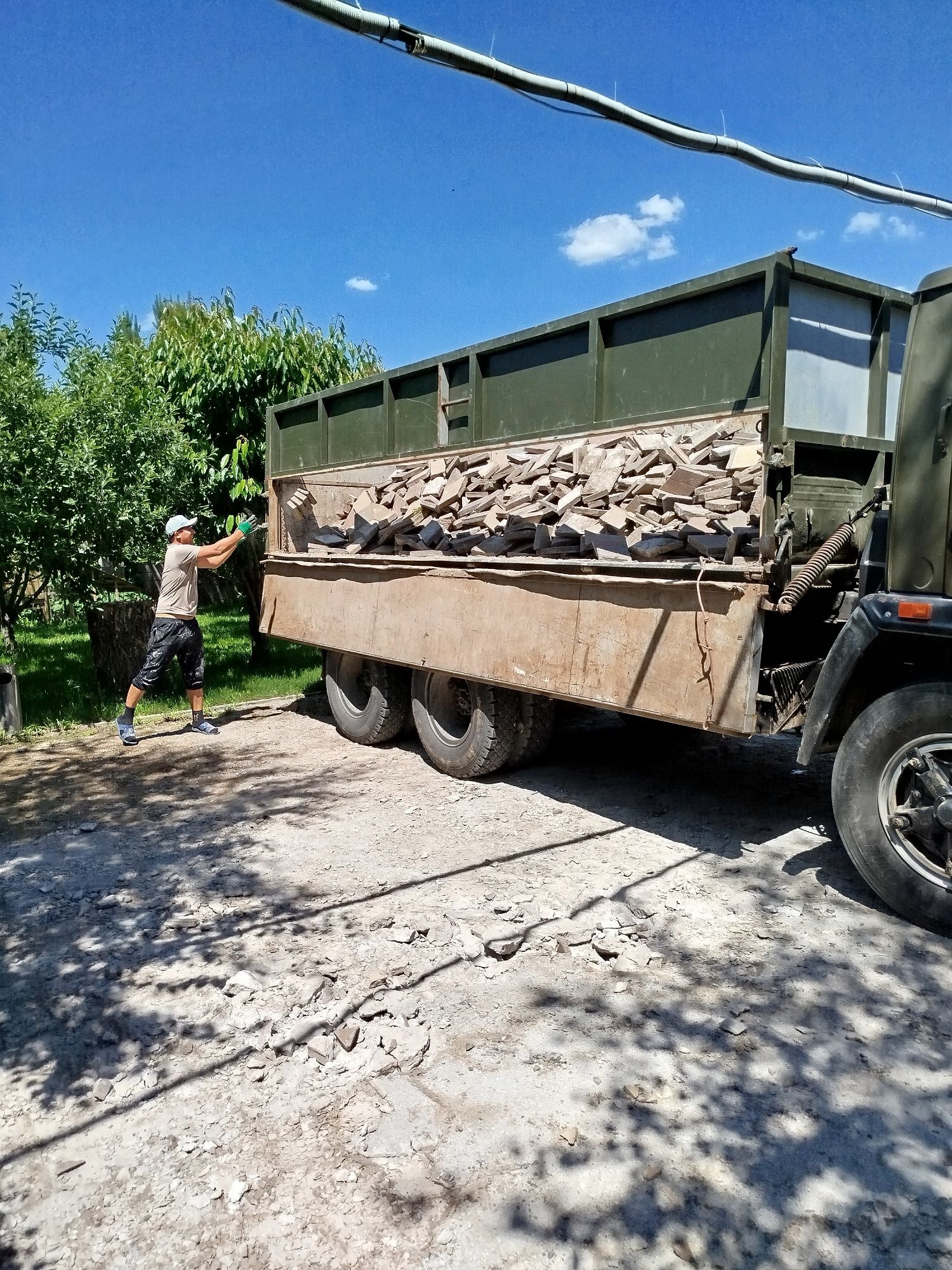 Услуги КамАза,вывоз мусора, доставка, перевозка