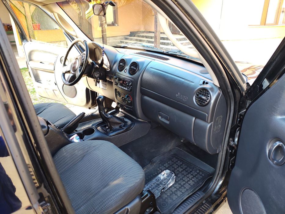 De vânzare.       Jeep Cherokee.  2.5 CRD