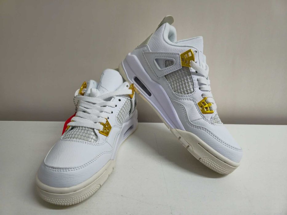 Jordan 4 Metallic Gold marimea 37,5 , 38 , 39