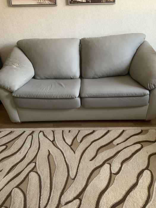 Отдам даром диван