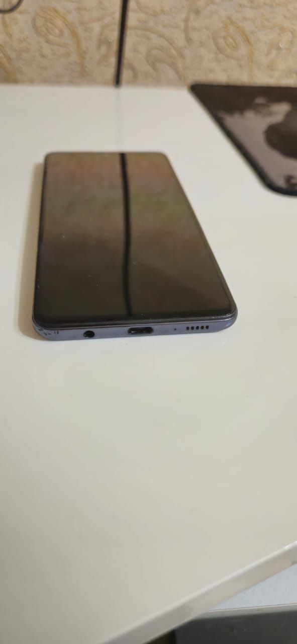 Продам смартфон Samsung A51