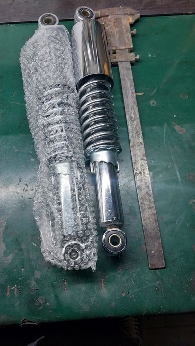 Продам амортизаторы 2шт
