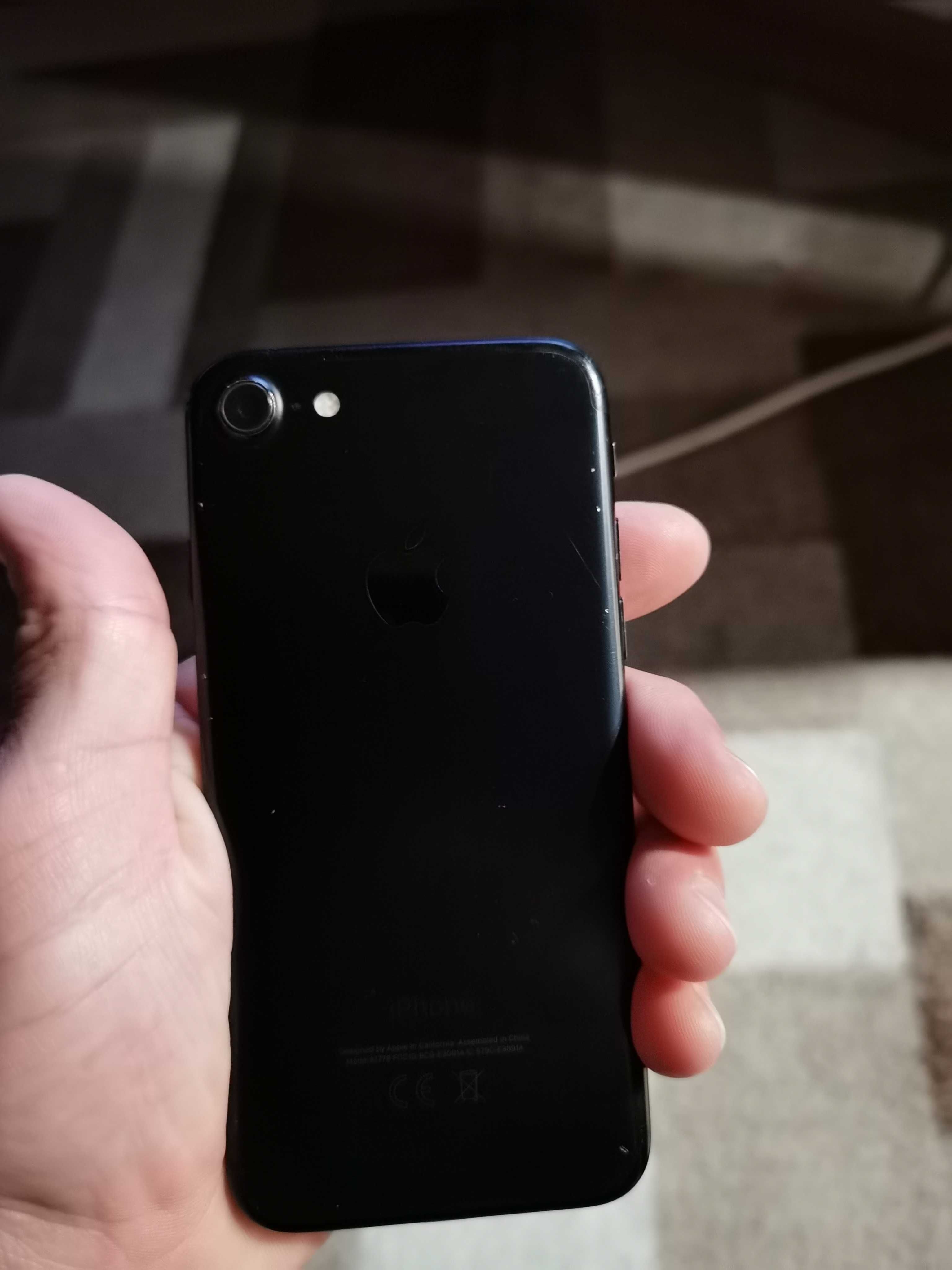 Телефон iphone 7 за части