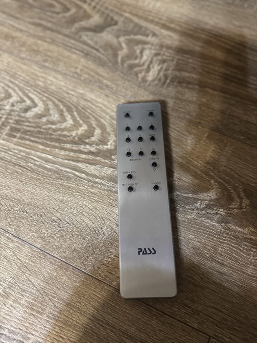 Продавам Усилвател Pass Labs INT-150