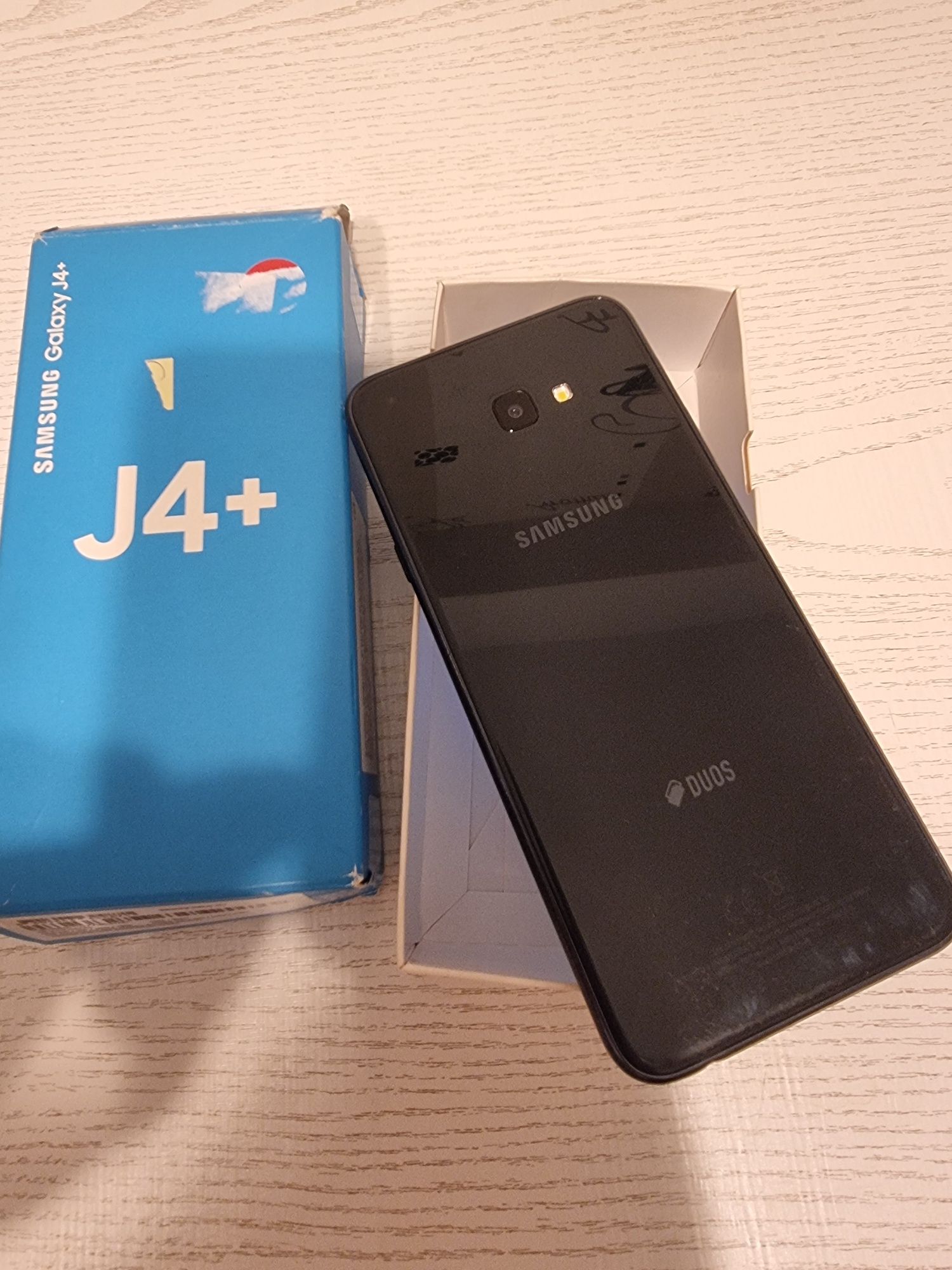 Samsung Galaxy J4 plus