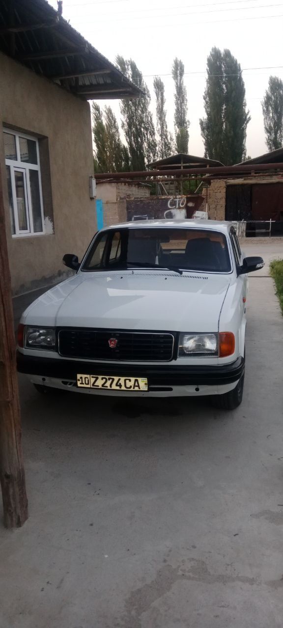 Волга 31029 сотилади