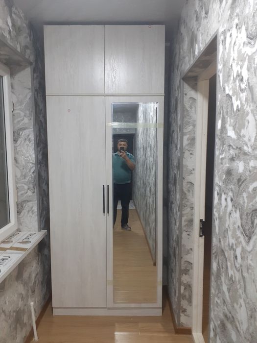 Shkaf sotiladi 990 metri Aksiya narxlrda